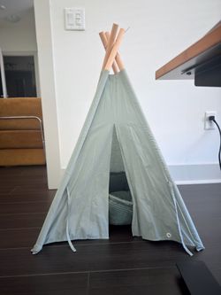 Pet Tent and Bed $20