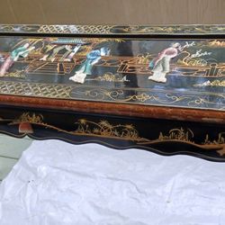 Asian Mother Of Pearl On Black Lacquer Sofa/Entryway Table