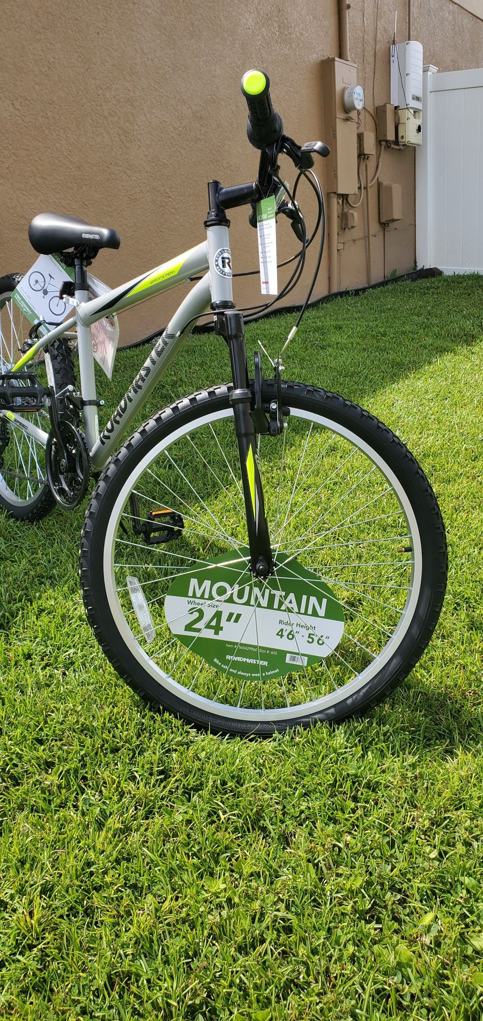 Mountain Bike (Roadmaster) 24"