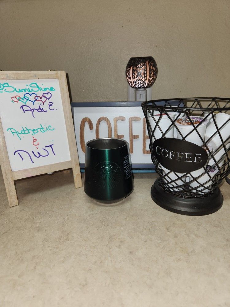 Starbucks Holiday 2023 Stainless Steel Green Perfect Pour Latte, NWT