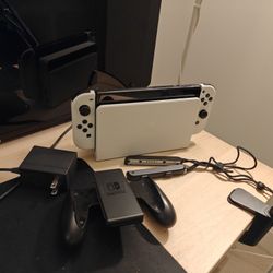 Switch OLED - Very Good Condition 