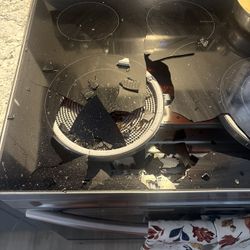 Samsung Oven  / 18 Months Old