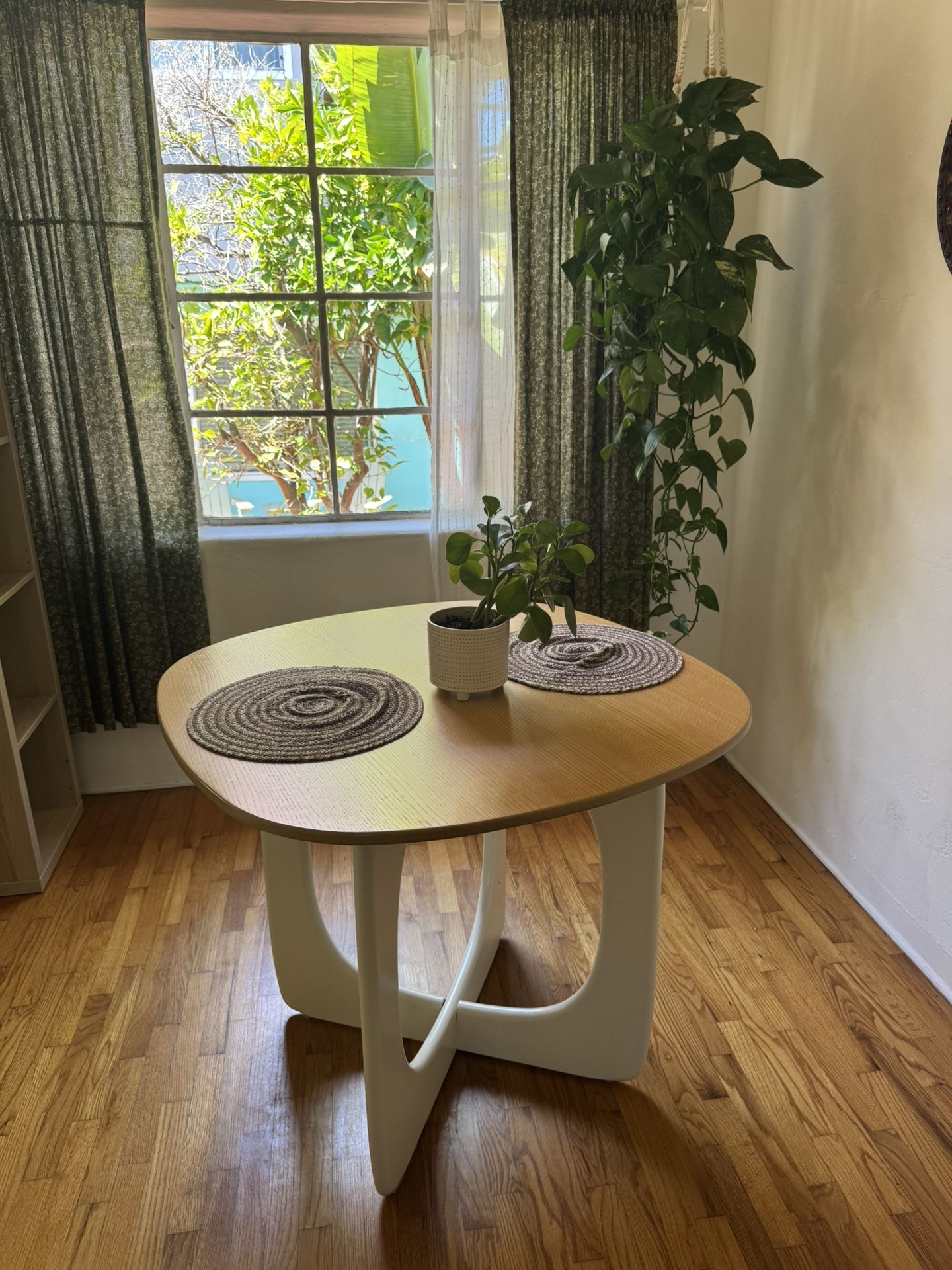 Modern Dining Table