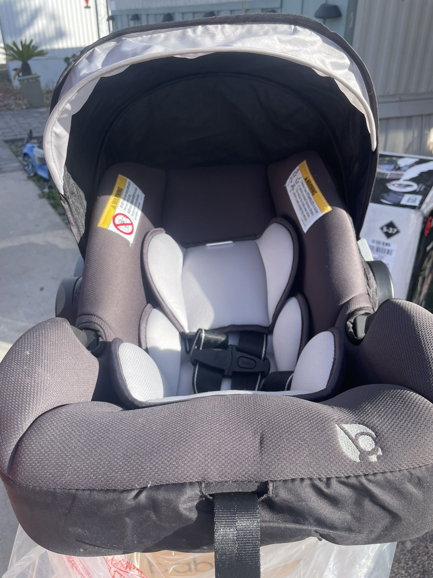 Baby trend Infant Car Seat 