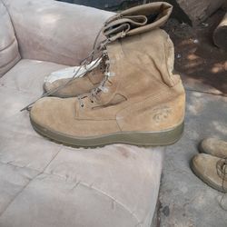 Military Boots Size 10.5R