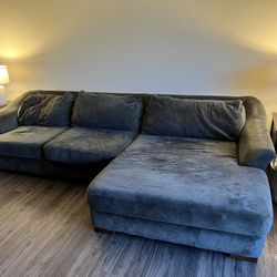 Dark Green Sectional Couch w/ Chaise • 138x74 • Comfortable Large Sofa