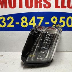 2018 2019 2020 Cadillac Escalade Headlight