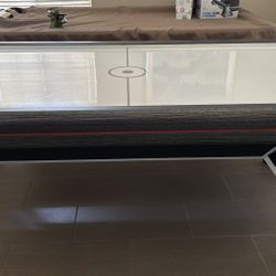 Air Hockey Table