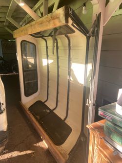 Camper shell