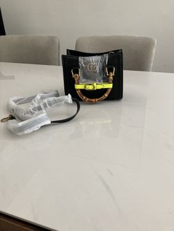 ✨New Beautiful Design Leather Crossbody bag 👜 Perfection ~