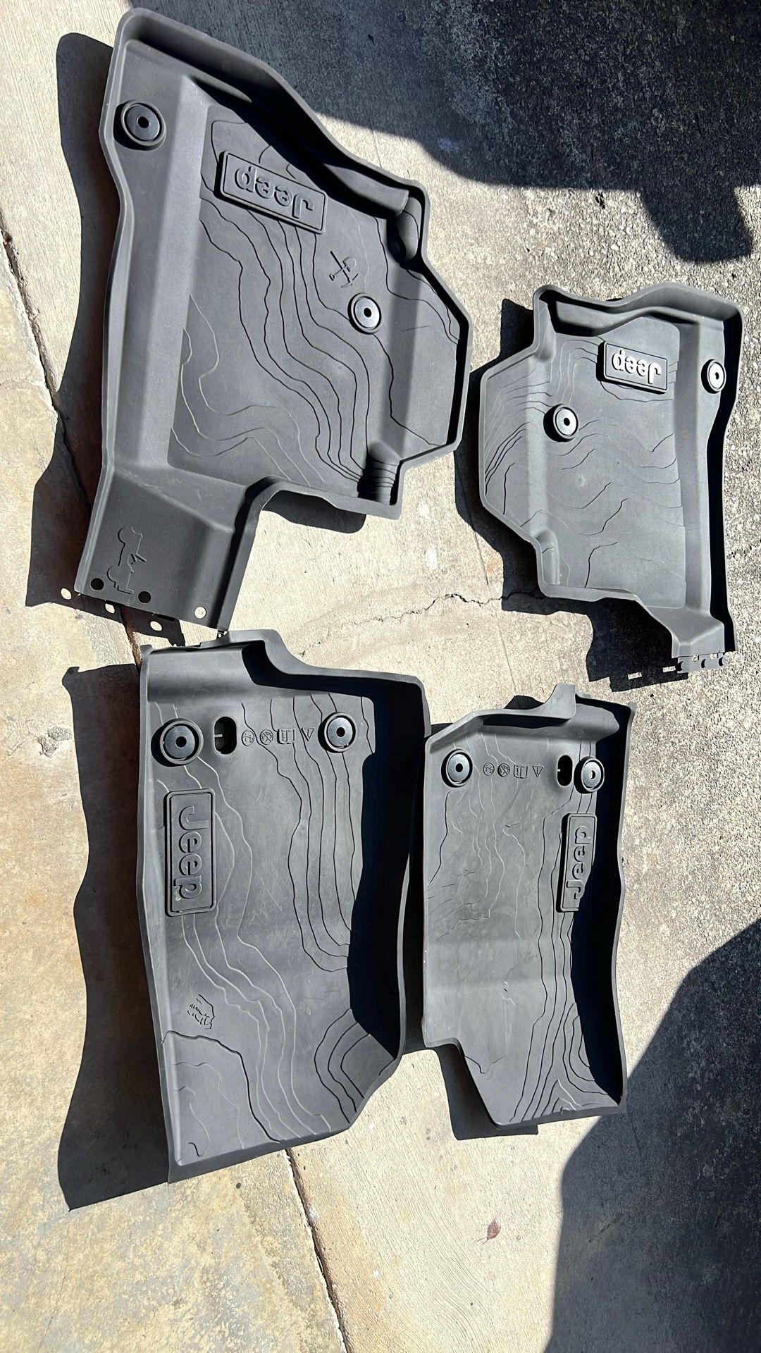 Jeep Wrangler Rubber Floor Mats