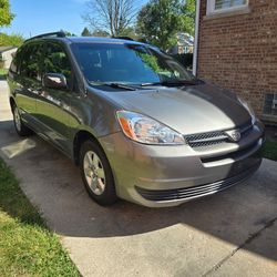2005 Toyota Sienna
