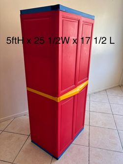 Kids shelves