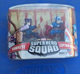 Super Hero Squad Captain America/Hawkeye Figures 