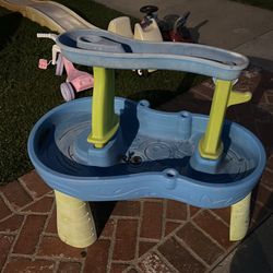 Kids water table