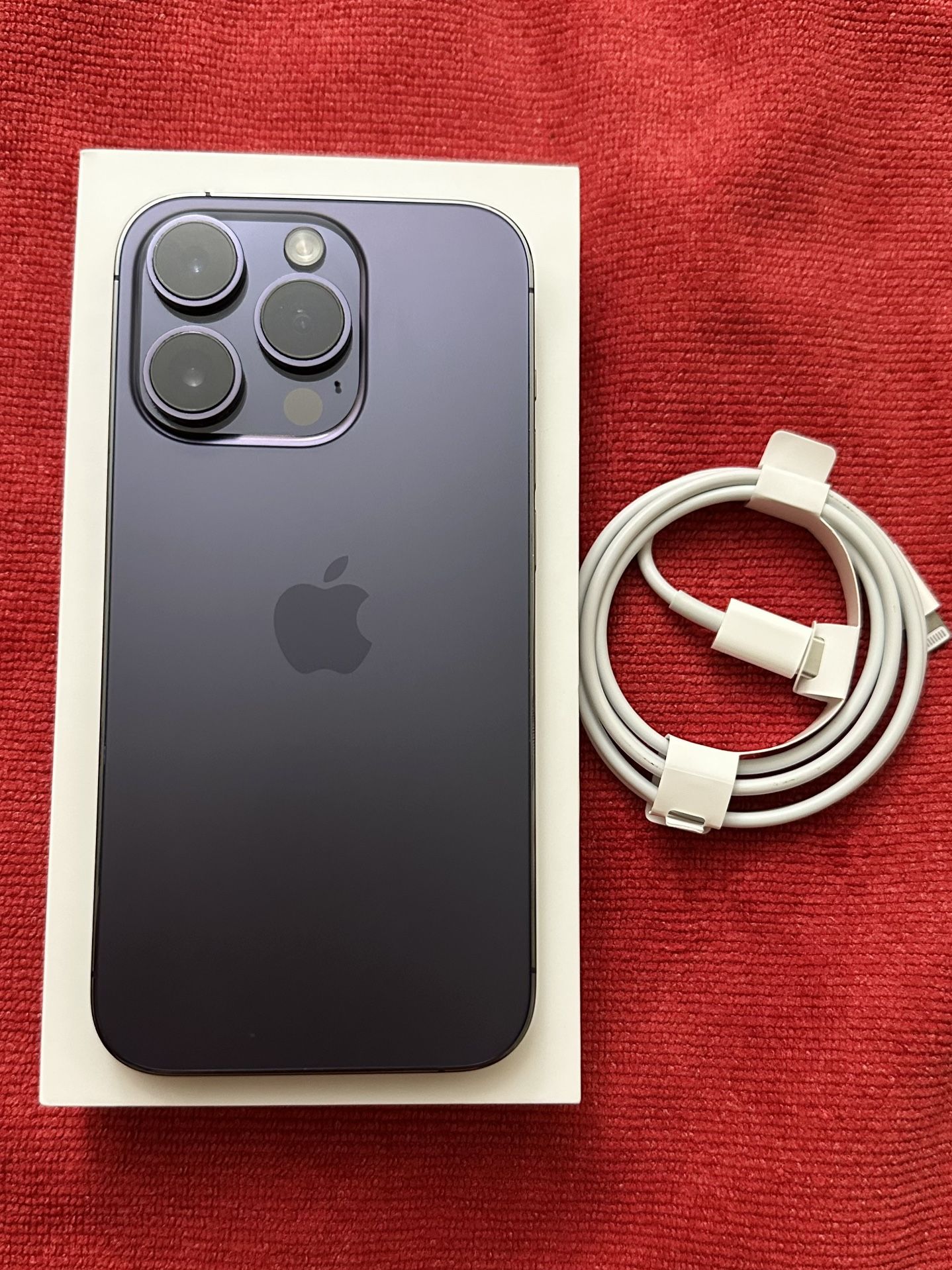 IPhone 14 Pro ( 256GB ) Unlocked Worldwide / Deep Purple