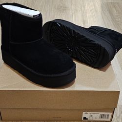 UGG Platform Boots Size 3 For Kids / Fits Size 5 In Women 