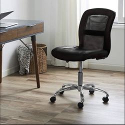 Task Chair (NEW)