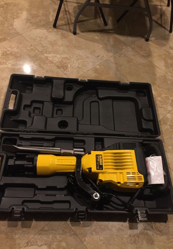 Dewalt jack hammer( demo hammer drill) new for Sale in Riverside, CA