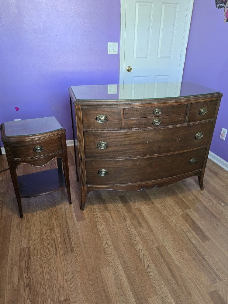 Antique Bedroom Set.