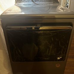 Smart Whirlpool Washer And Dryer New