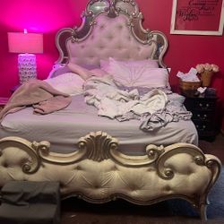 Full Bed A Dresser Sets