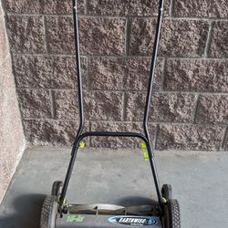 Earthwise 16-inch Reel Lawn Mower (Make Offer) for Sale in