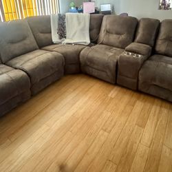 Power Reclining Sectional – Living Spaces – 4 Recliners + USB + Power Console