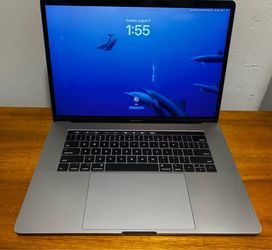 MacBook Pro Touchbar 💻 Laptop - 15 inch