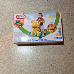 Little Tikes Go and Grow Lil' Rollin' Giraffe, Ride on Giraffe Toddler Bike for Boys and Girls - 3 Wheel Ride on with Adjustable Seat - Amazon Exclusi