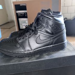 Air Jordan 1 MID black/black-black size 8