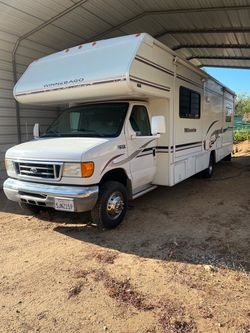 2005 Winnebago Minnie-V10 Ford engine Minnie
