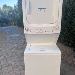 GE Unitized Spacemaker Washer & Electric Dryer