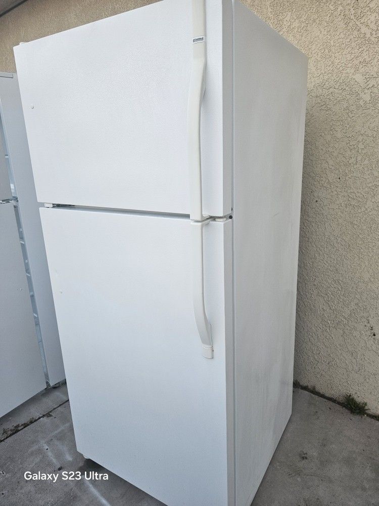 Kenmore Refrigerator Working Perfectly Fine Very Clean I Can Deliver To You 90 Days Warranty