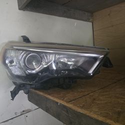 2014 2021 toyota 4runner oem passenger side halogen headlight 