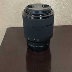 Sony 28-70mm Lens