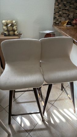 Barstool