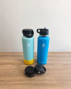 Hydro Flask Water Bottles + Extra Caps (2 Bottles)