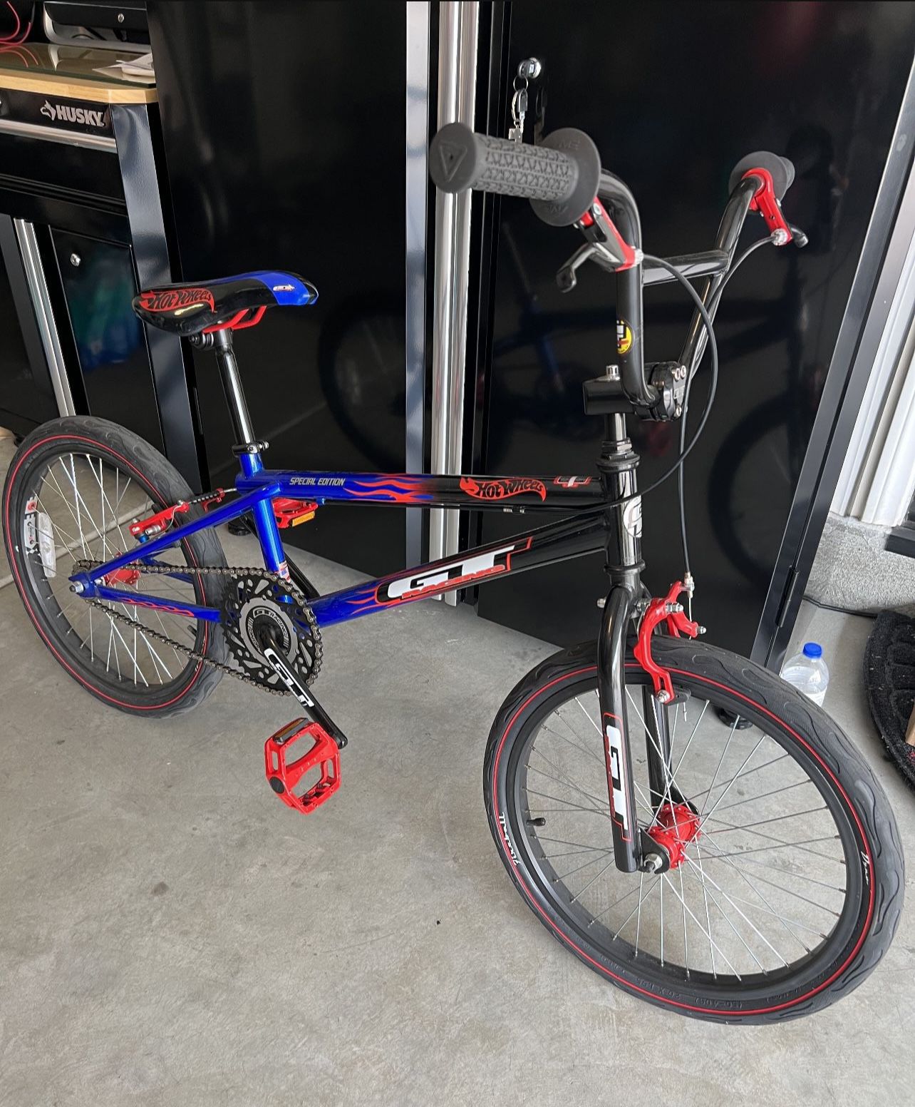 GT MACH ONE LIMITED HOT WHEELS EDITION BMX for Sale in Phillips 