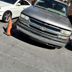 Chevy Suburban Part Out 