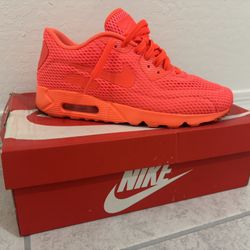 Nike Air Max Size 9.5 
