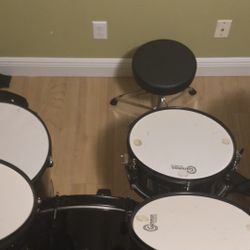 5 Piece Drum Set