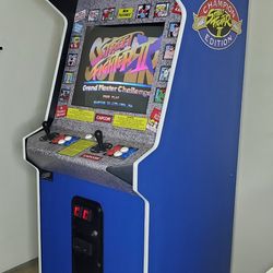 Dynamo HS5 Arcade Machine