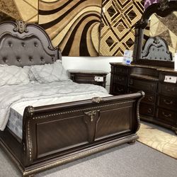 Queen Bedroom Set