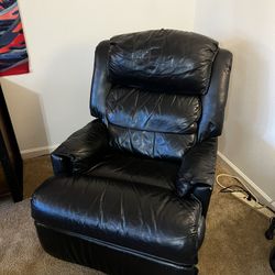 Recliner, Lazy Boy, Couch Black Leather