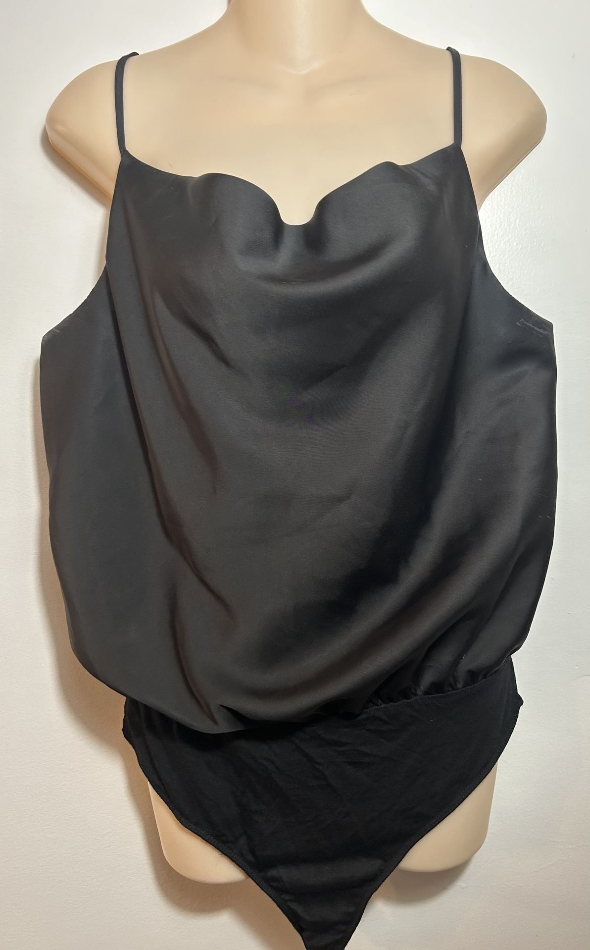 Women's top-body.. Size L. $25.