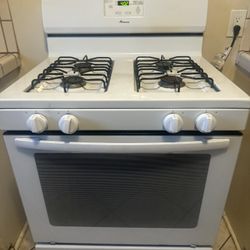 Amana White Gas Stove / Oven 