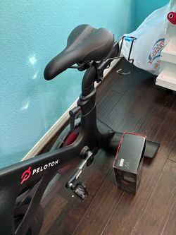Like new peloton bike