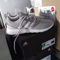 Women's Running Shoes 