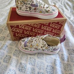 Vans Toddler Fairy-tale Snakers Size 6